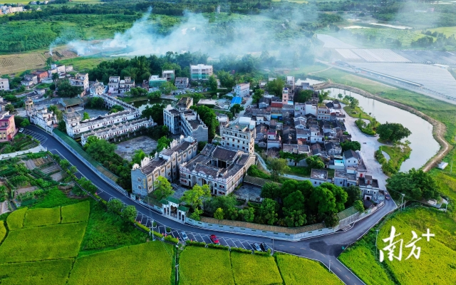 百千万3 南方+ 南方PLUS值班 拍摄