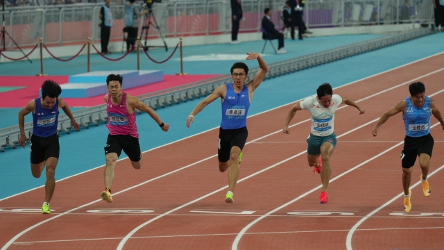 16-year-old girl creates history, as champions of 100m crowned at China’s National Games 郭宏达 拍摄